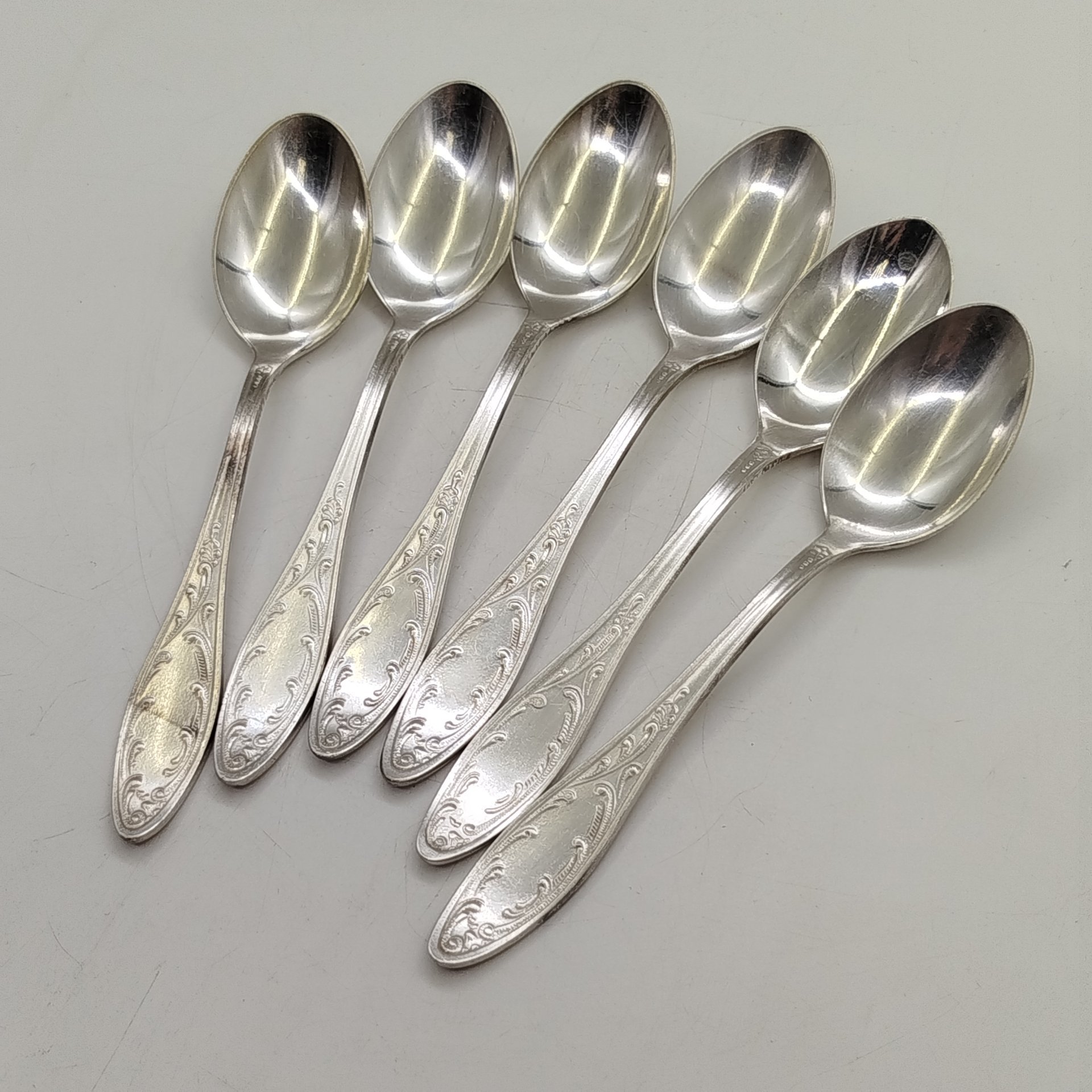 Набор из 6-ти столовых ложек с растительным декором, мНЦ (медь-никель-цинк), Кольчугинский завод цветных металлов, СССР, 1950-1960 гг.