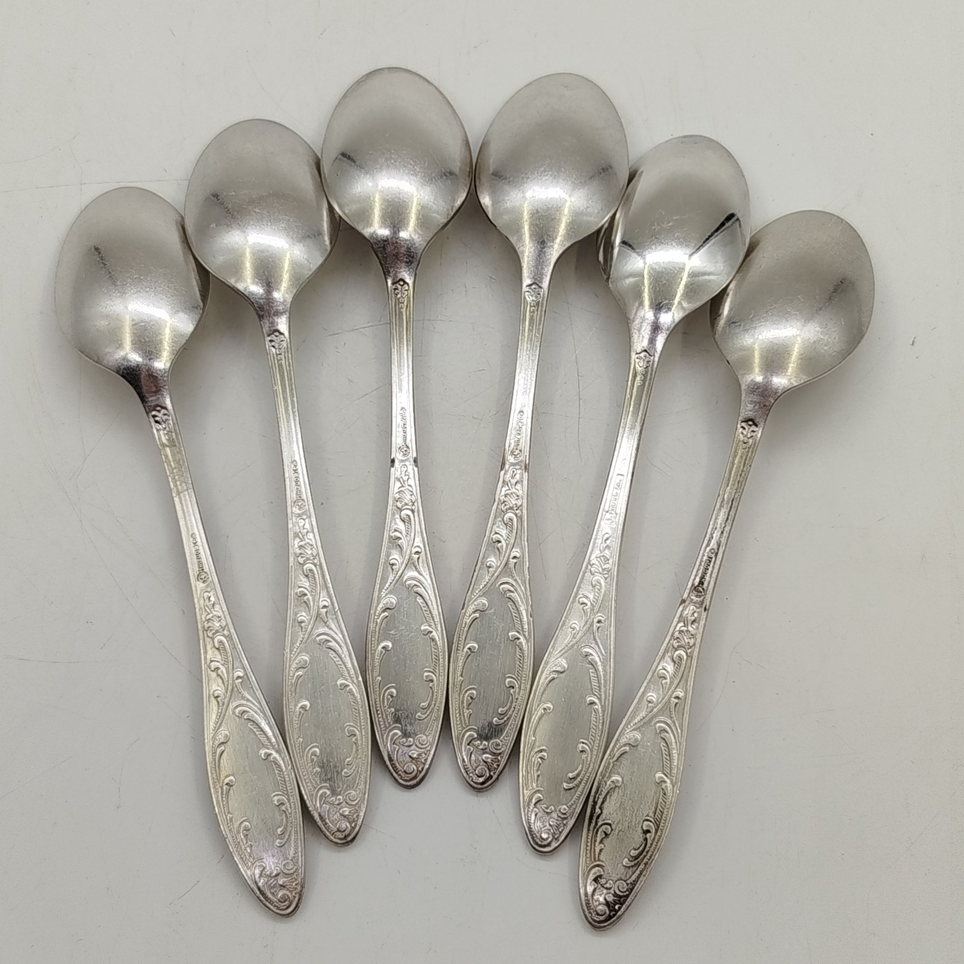 Набор из 6-ти столовых ложек с растительным декором, мНЦ (медь-никель-цинк), Кольчугинский завод цветных металлов, СССР, 1950-1960 гг.