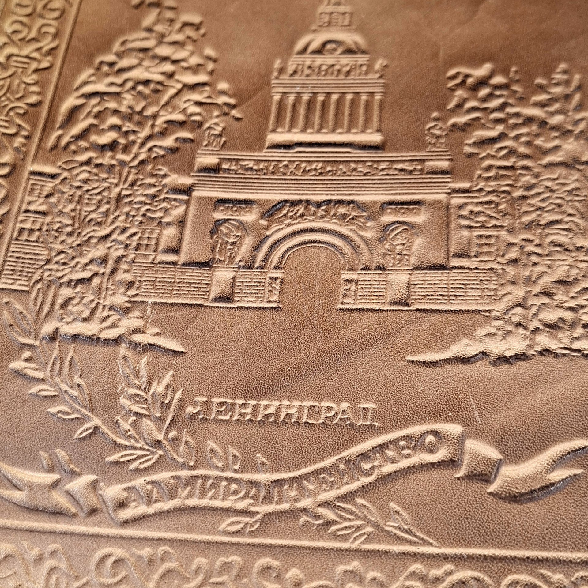 Пака для бумаг "Ленинград. Адмиралтейство", кожа, тиснение, СССР, 1970-1990 гг.