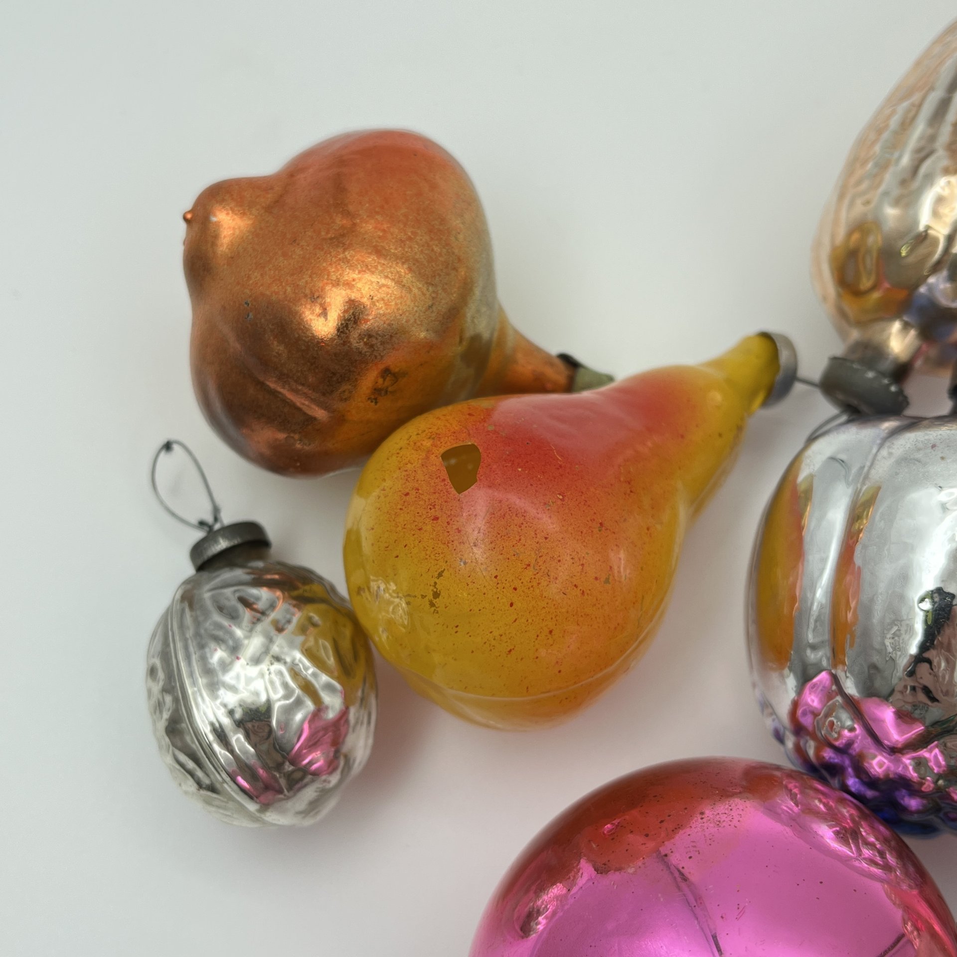 Набор винтажных ёлочных игрушек (30 шт.), стекло, роспись, СССР, 1950-1980 гг.