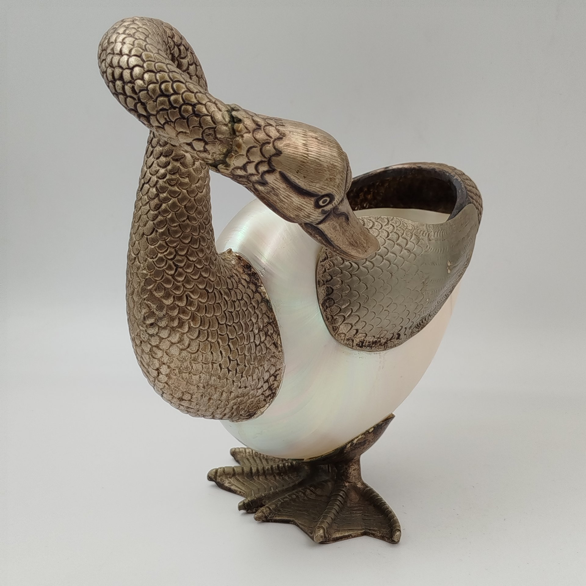 Статуэтка "Утка", металл, раковина наутилус, Европа, 1970-1990 гг.