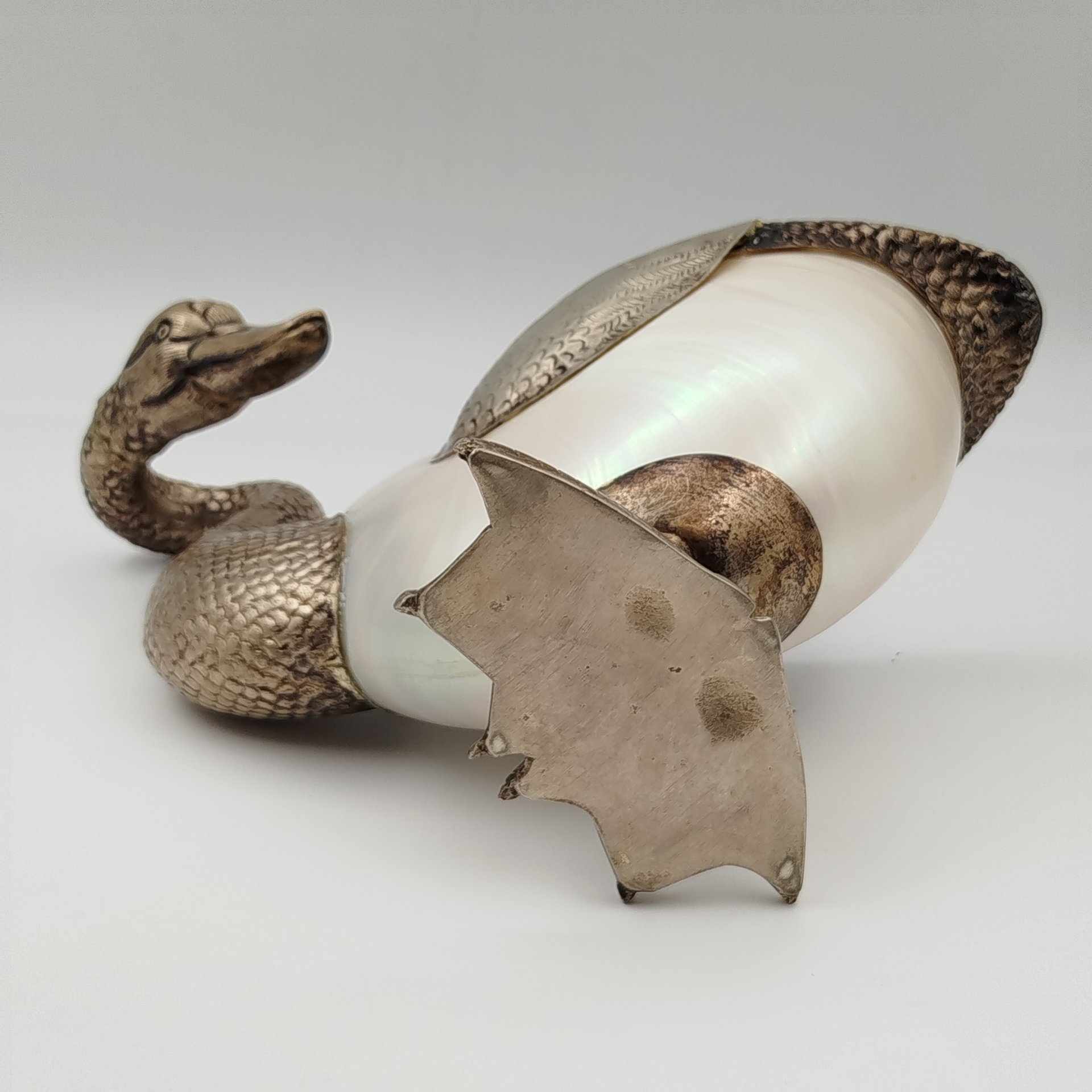 Статуэтка "Утка", металл, раковина наутилус, Европа, 1970-1990 гг.