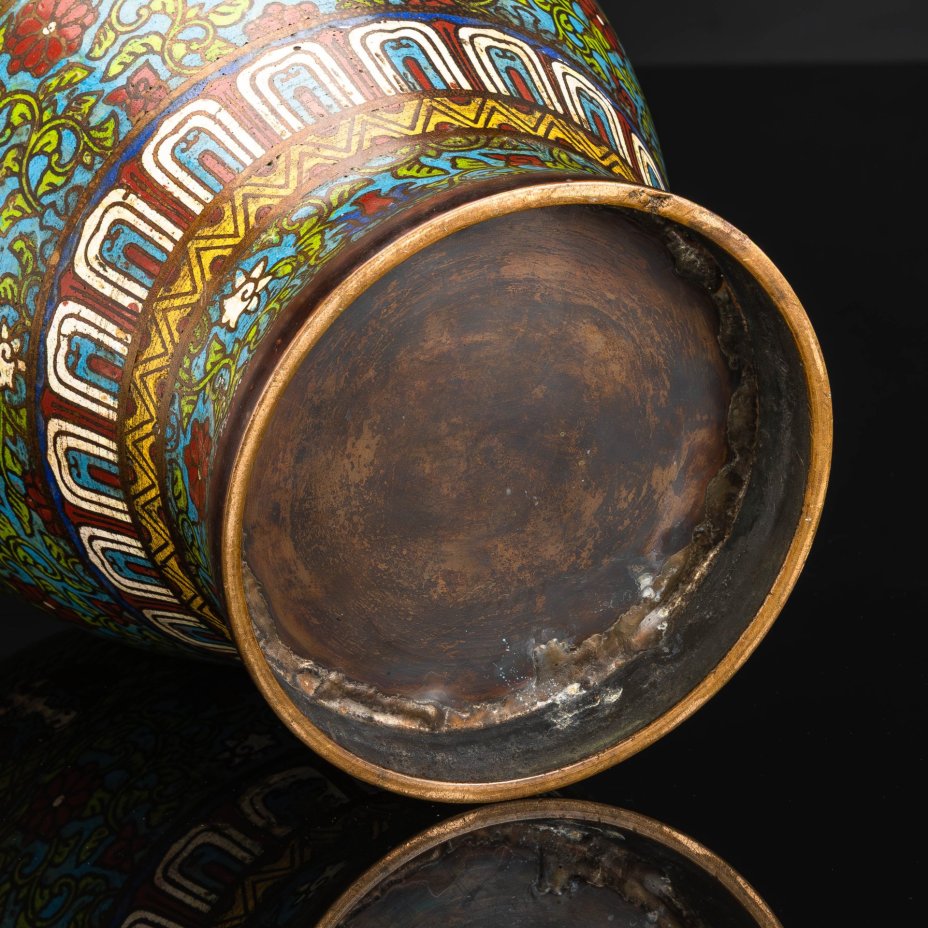 Ваза в стиле шинуазри, с изображением цветов и птиц, сплав металлов, Китай