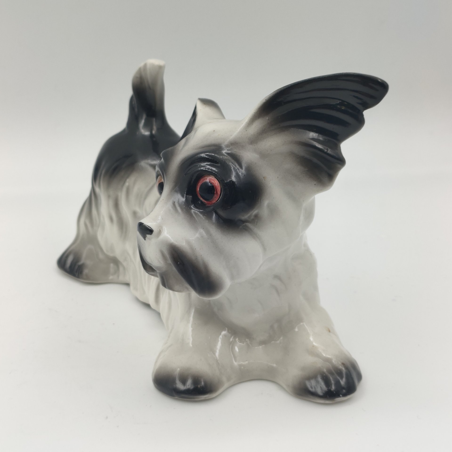 Плафон для светильника-ночника "Играющий терьер", фарфор, роспись, Fasold & Stauch Bock Wallendorf, Германия, 1950-1972 гг.