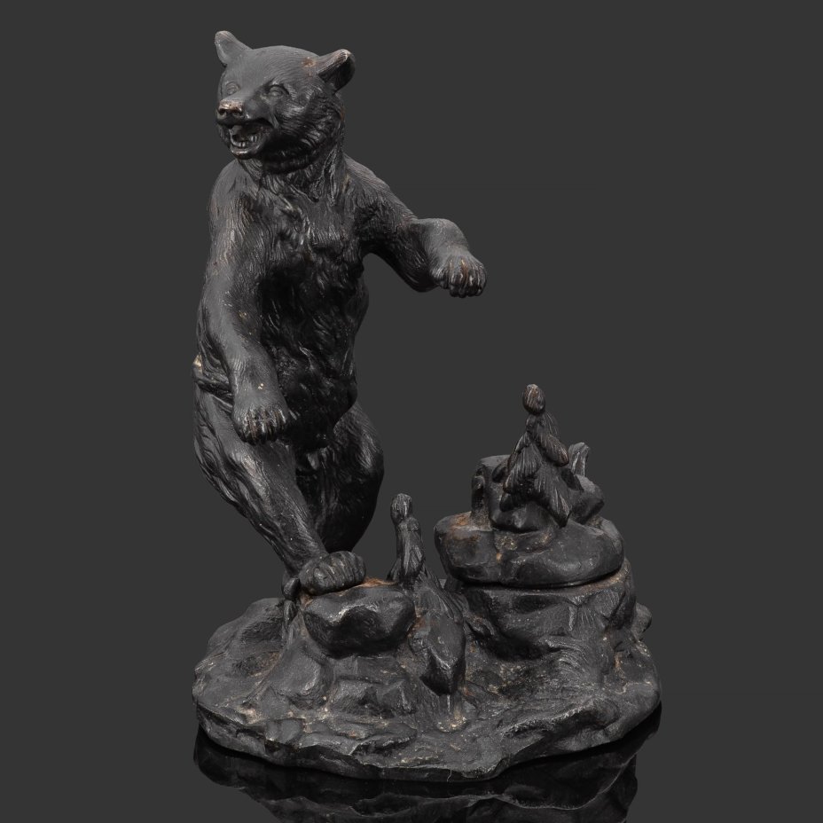 Чернильница "Медведь на задних лапах", автор модели Обер А.Л., чугун, крашение, Каслинский чугунолитейный завод (Касли), СССР, 1950 г.