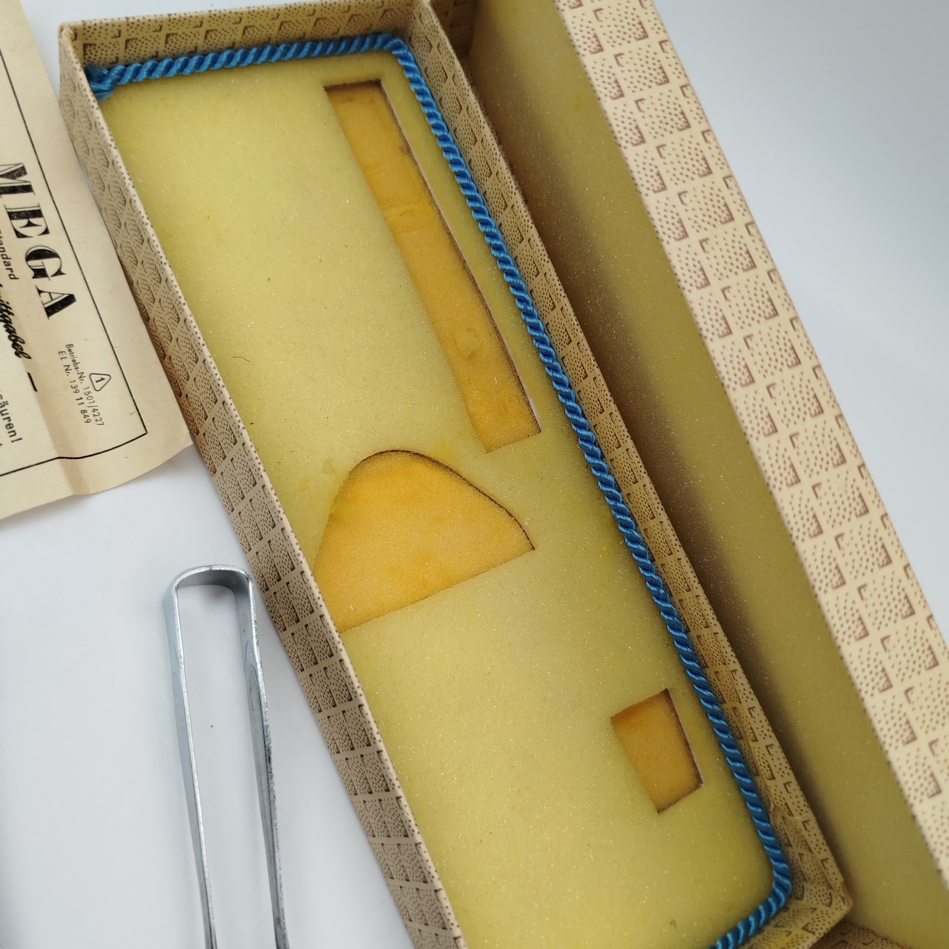 Набор для подачи  закусок (лопатка, пробка для бутылки, щипцы), Alfred Sander KG, металл, ручка - пластик, Германия, 1960-1980 гг.