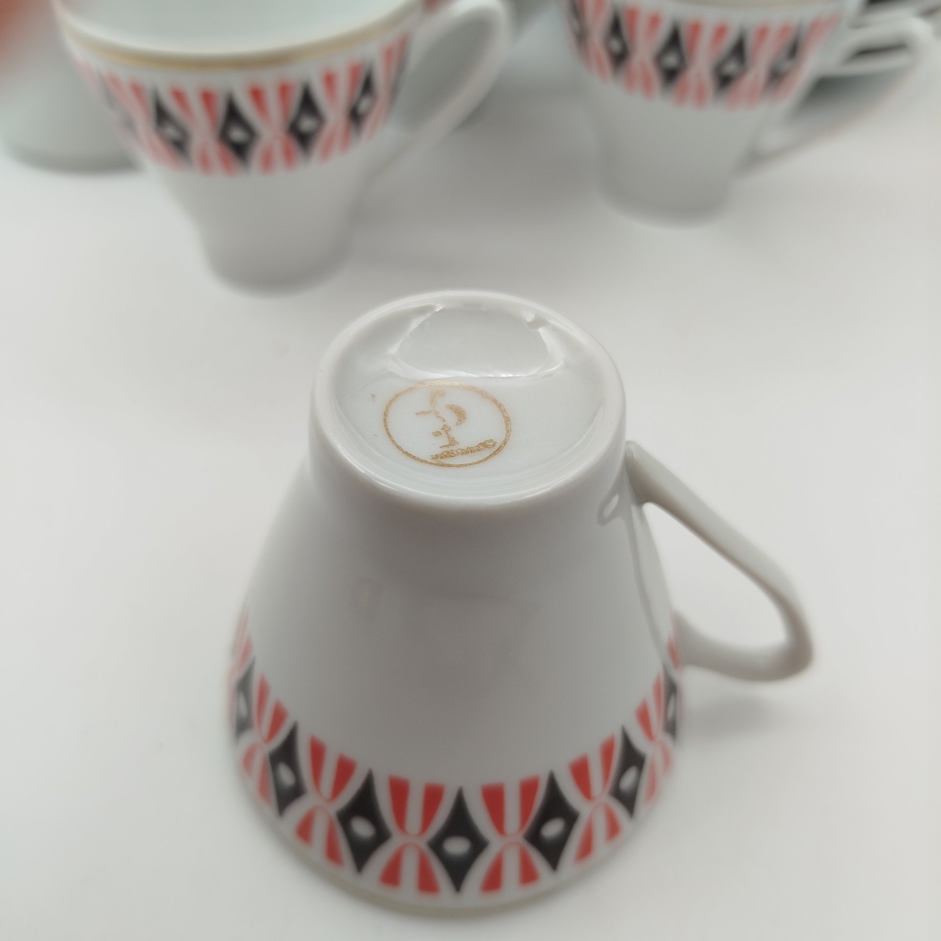 Сервиз кофейный на 6 персон (15 предметов) с минималистичным орнаментом