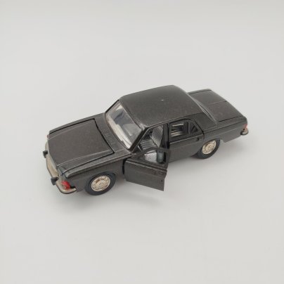 Модель автомобиля "ГАЗ-3102 Волга" масштаб 1:43