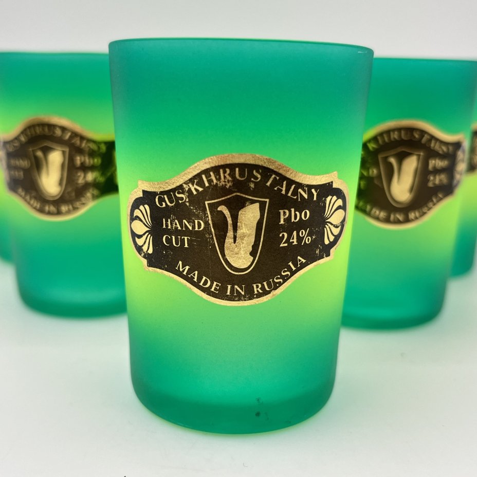 Набор стопок зеленого цвета, стекло, матовое, Гусевской хрустальный завод (Гусь-Хрустальный), Российская Федерация, 1990-2010 гг.
