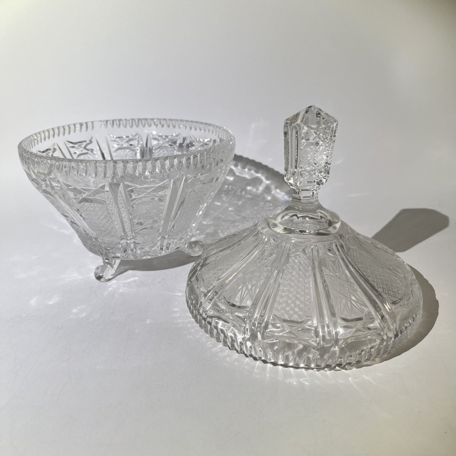 Ваза-конфетница с крышкой, хрусталь, алмазная грань, СССР, 1970-1990 гг.