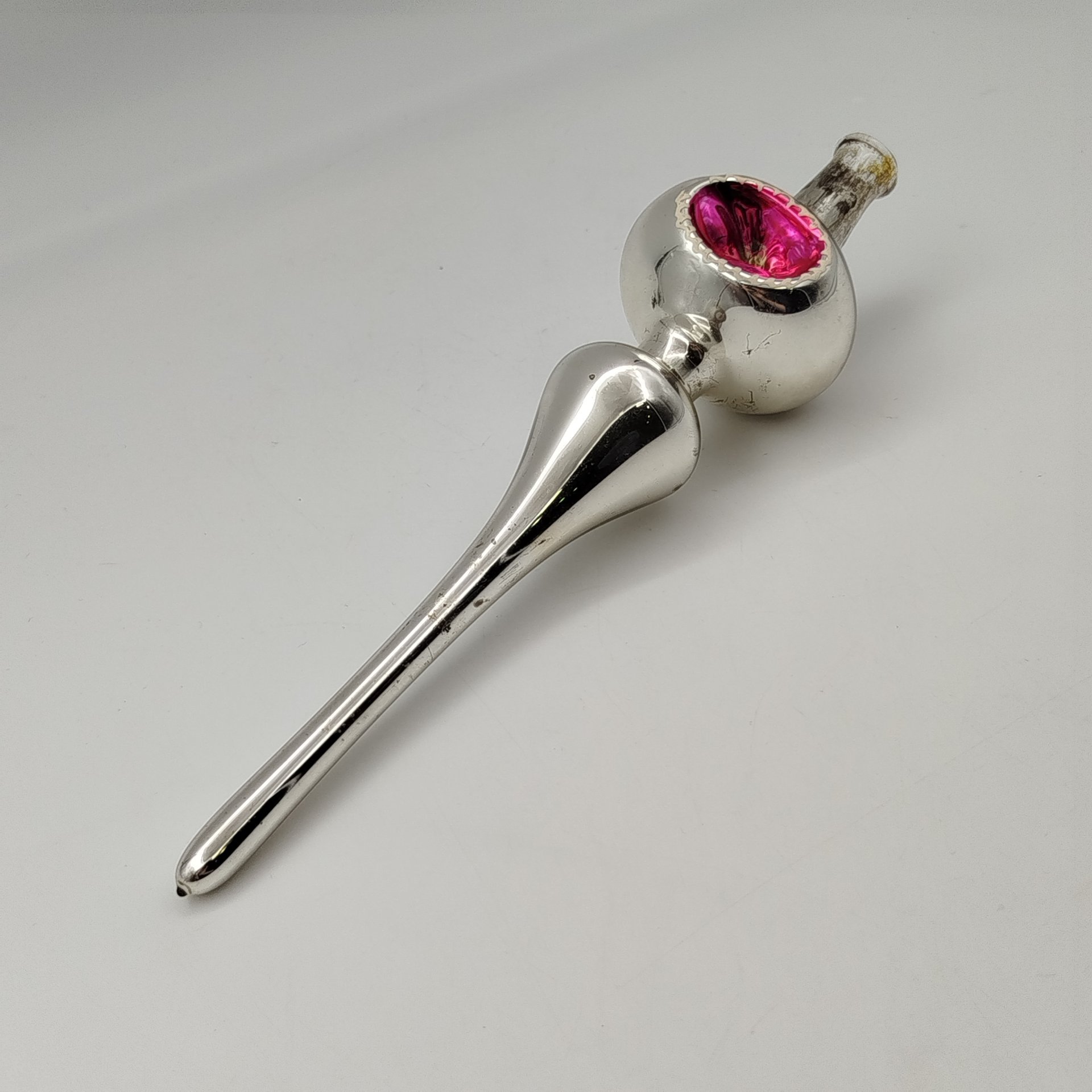 Игрушка елочная "Пика" (навершие/наконечник на елку), стекло, краска, СССР, 1960-1980 гг.