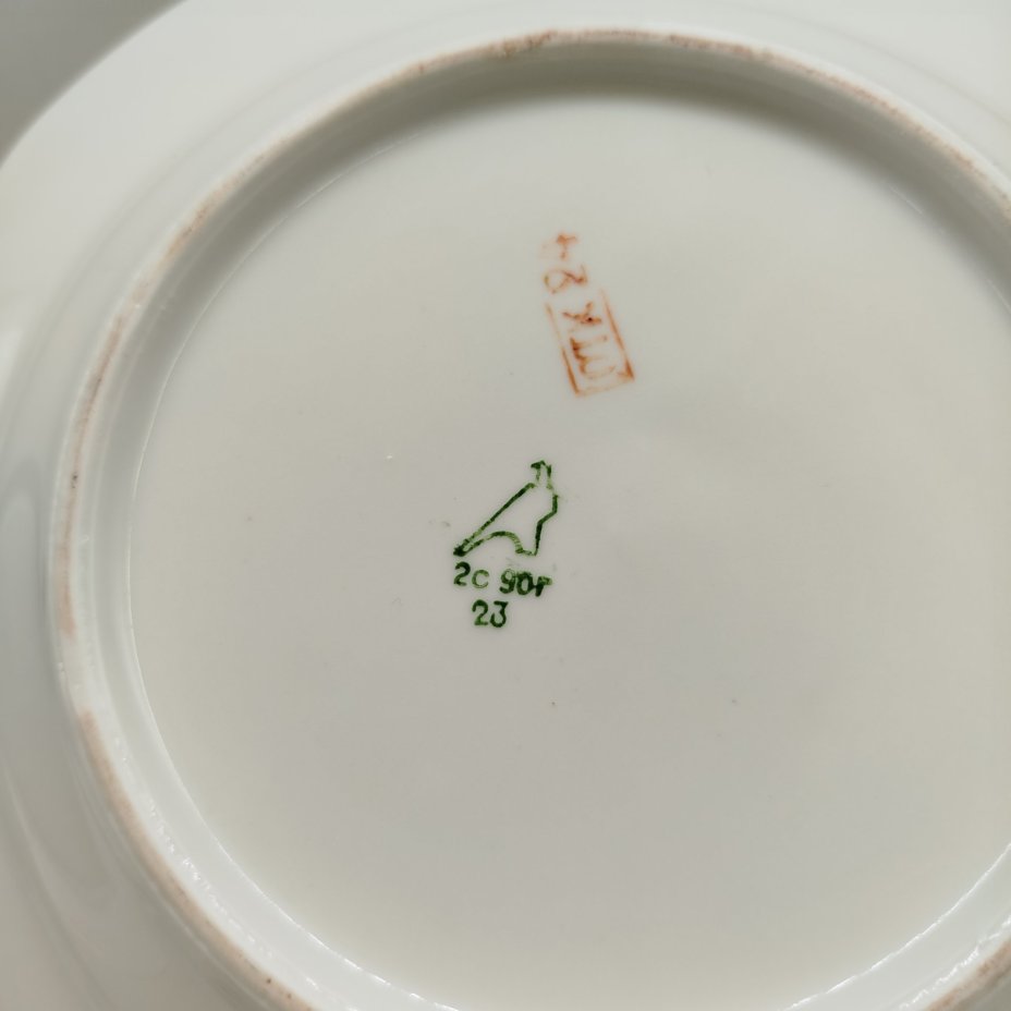 Набор из шести суповых тарелок с цветочным декором, фарфор, деколь, золочение, Дулевский фарфоровый завод (Дулёво), СССР, 1990 г.