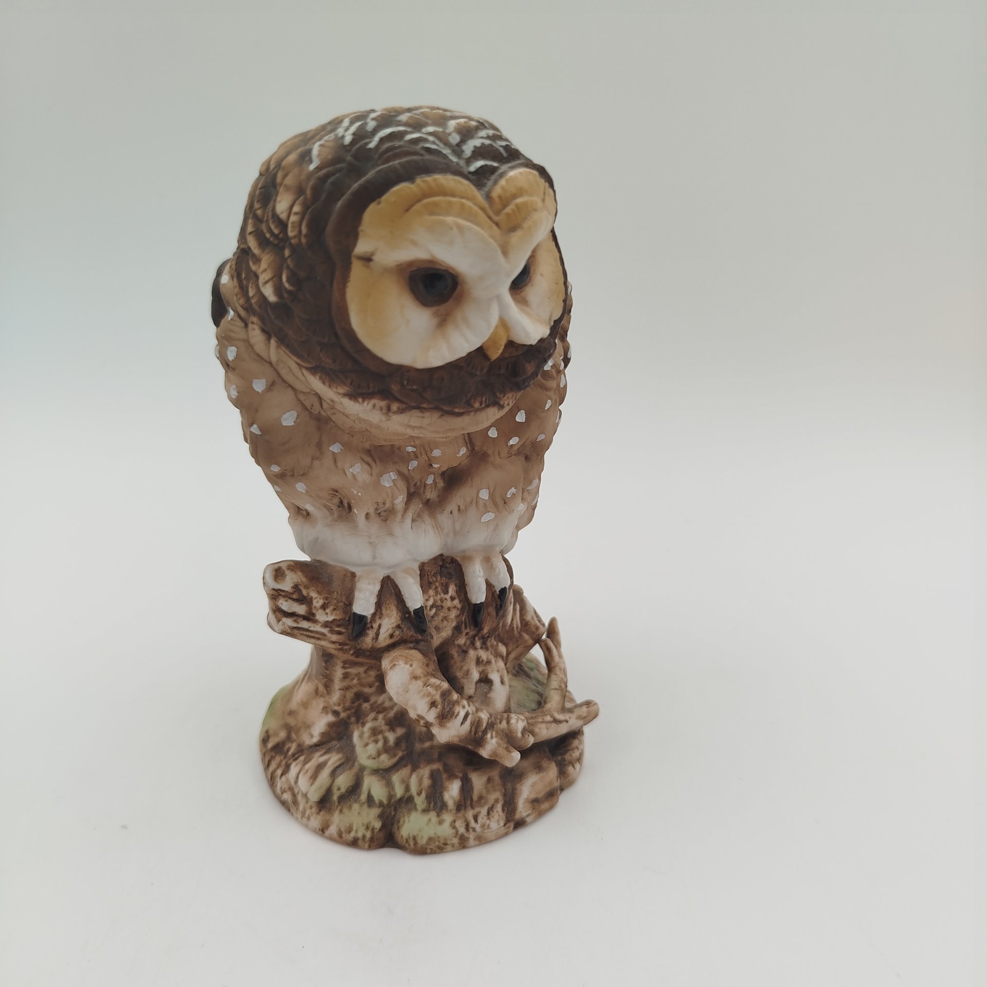 Статуэтка "Western Spotted Owl" ("Западная пятнистая сова"), марка "By Andrea", фарфор, роспись, Китай, 1990-2000 гг., Китай