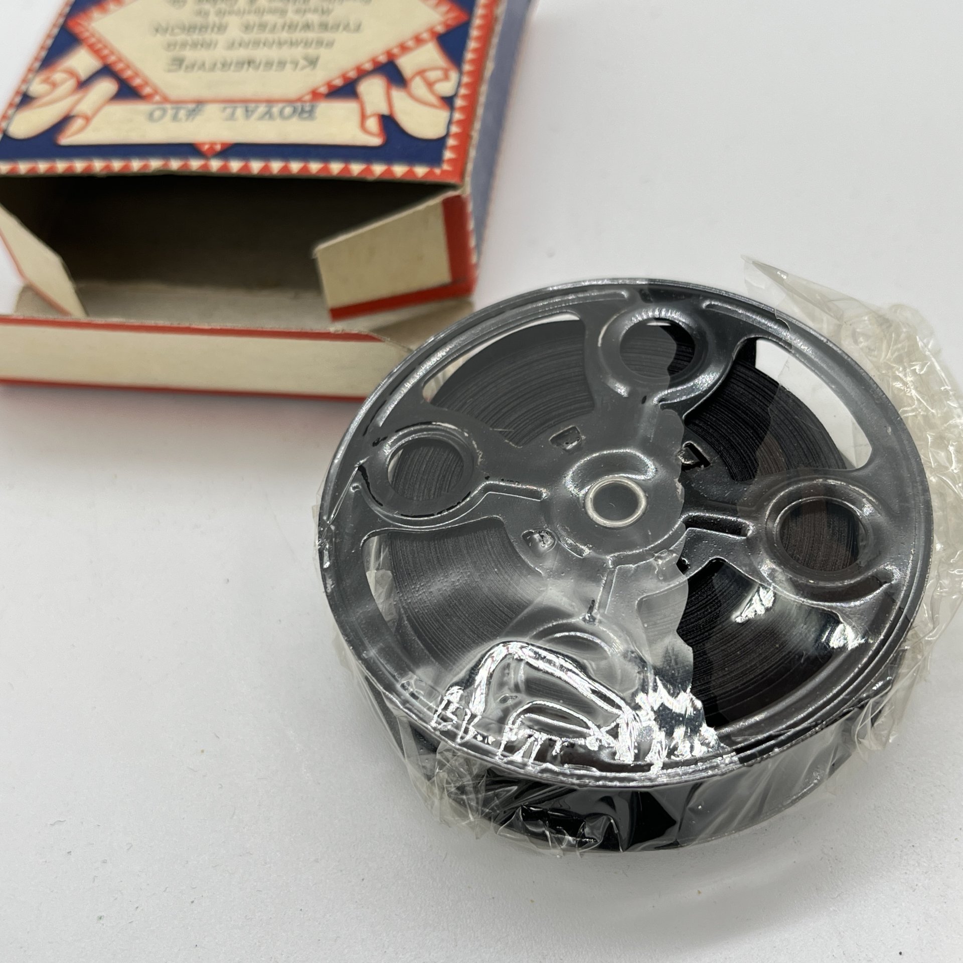 Лента для печатной машинки Franklin Ribbon & Carbon Co. в оригинальной упаковке