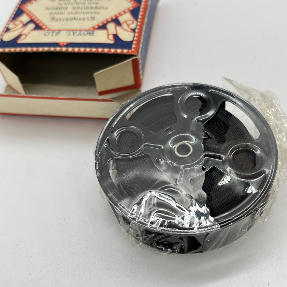 Лента для печатной машинки Franklin Ribbon & Carbon Co. в оригинальной упаковке