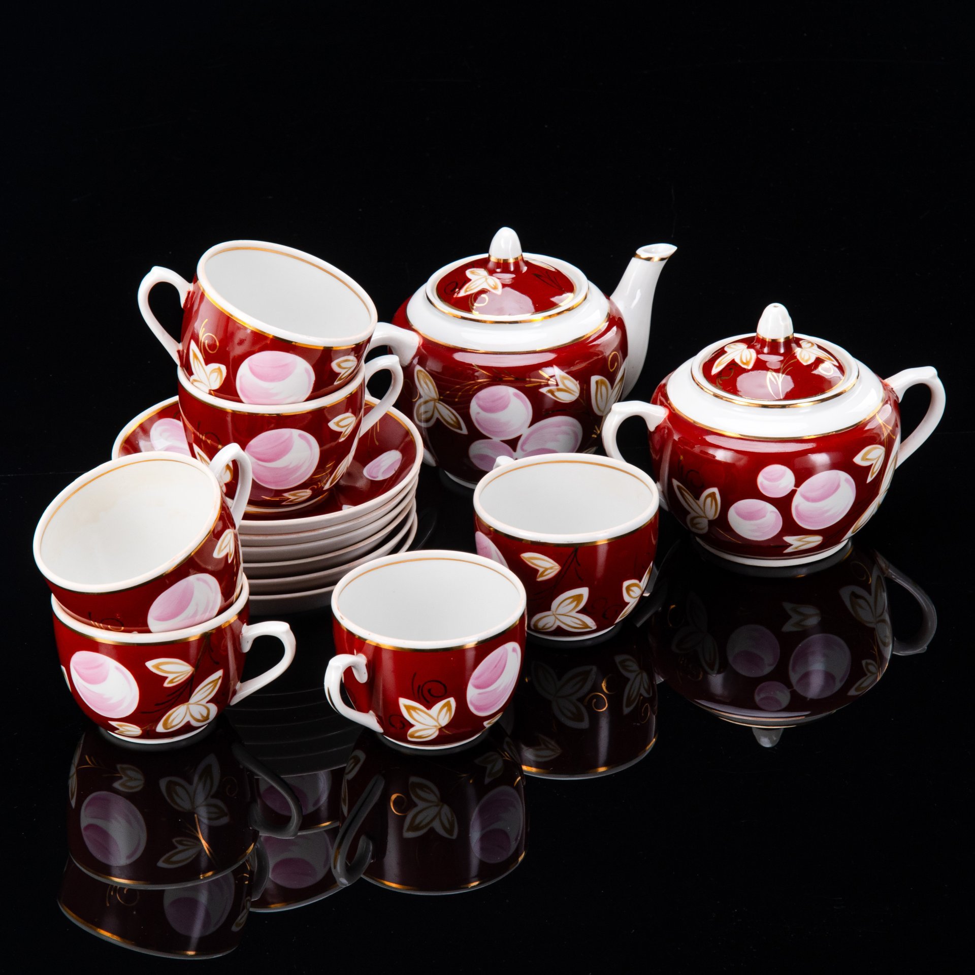 Сервиз чайный "Слива" на 6 персон, автор А.А. Чекулина (14 предметов), фарфор, крытье, роспись, золочение, Дмитровский фарфоровый завод (ДФЗ Вербилки), СССР, 1954-1965 гг., Дмитровский фарфоровый завод (ДФЗ Вербилки)
