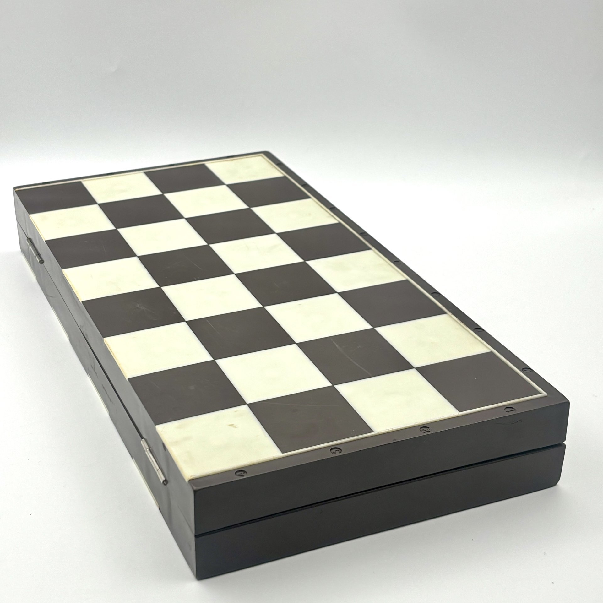 Шахматы в оригинальной упаковке, Минское Производственное объединение пластмассовых изделий