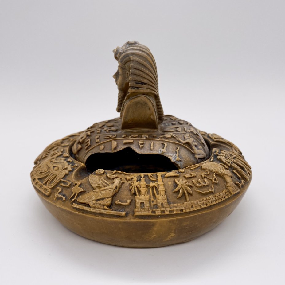 Пепельница "Фараон", пластик, Египет, 1990-2000 гг.