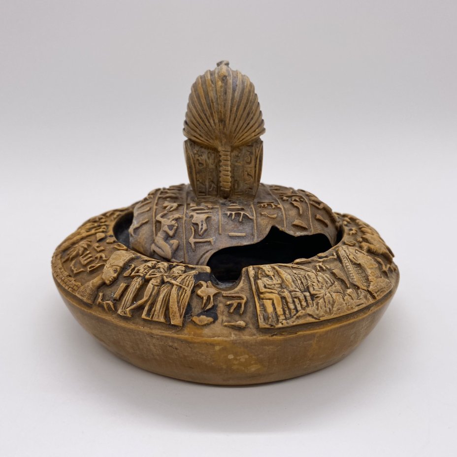 Пепельница "Фараон", пластик, Египет, 1990-2000 гг.