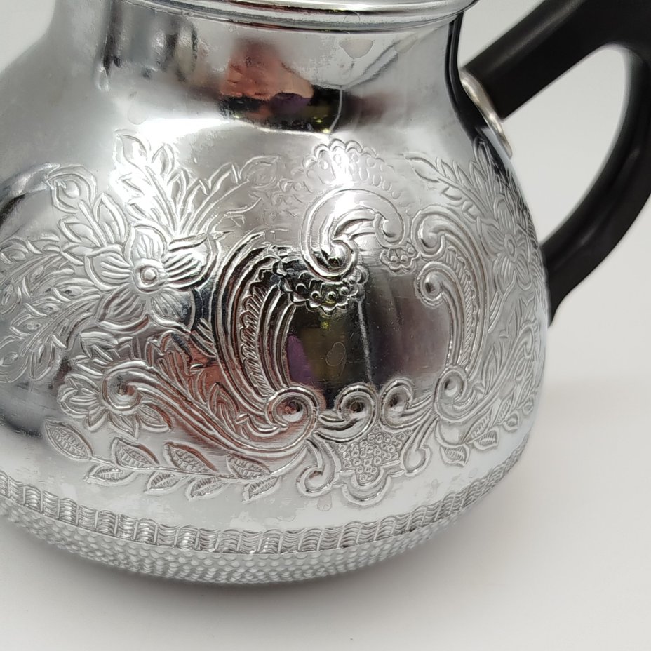 Набор для сервировки (чайник и сахарница), украшенные растительным декором