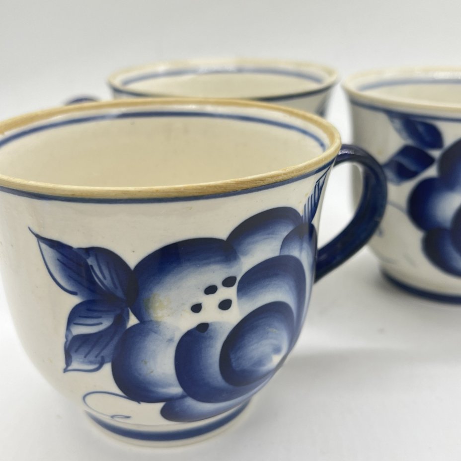 Набор из 3 чашек с расписным растительным декором