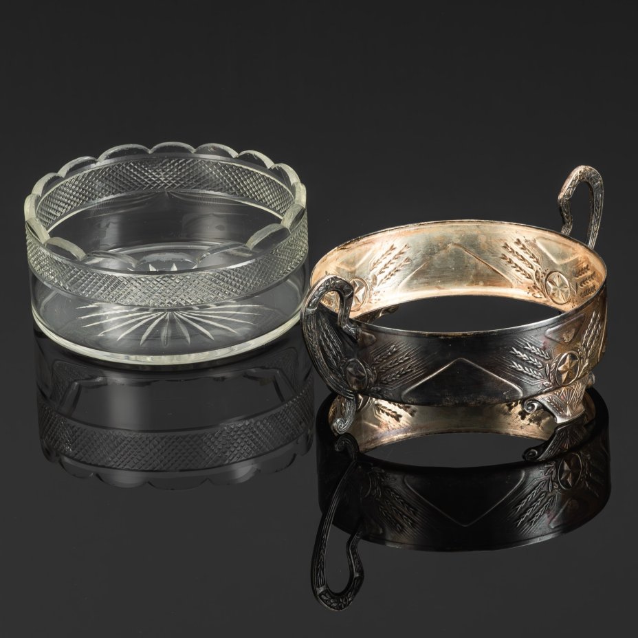 Конфетница (сахарница) агитационная, украшенная изображением звезды и колосьев (Советский Ампир), латунь, стекло, стекло, Московский платиновый завод «Платиноприбор» (МПЗ), СССР, 1930-1940 гг.