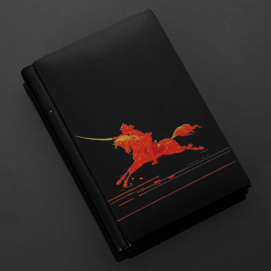 Записная книжка, украшенная лаковой миниатюрой "Красный всадник"