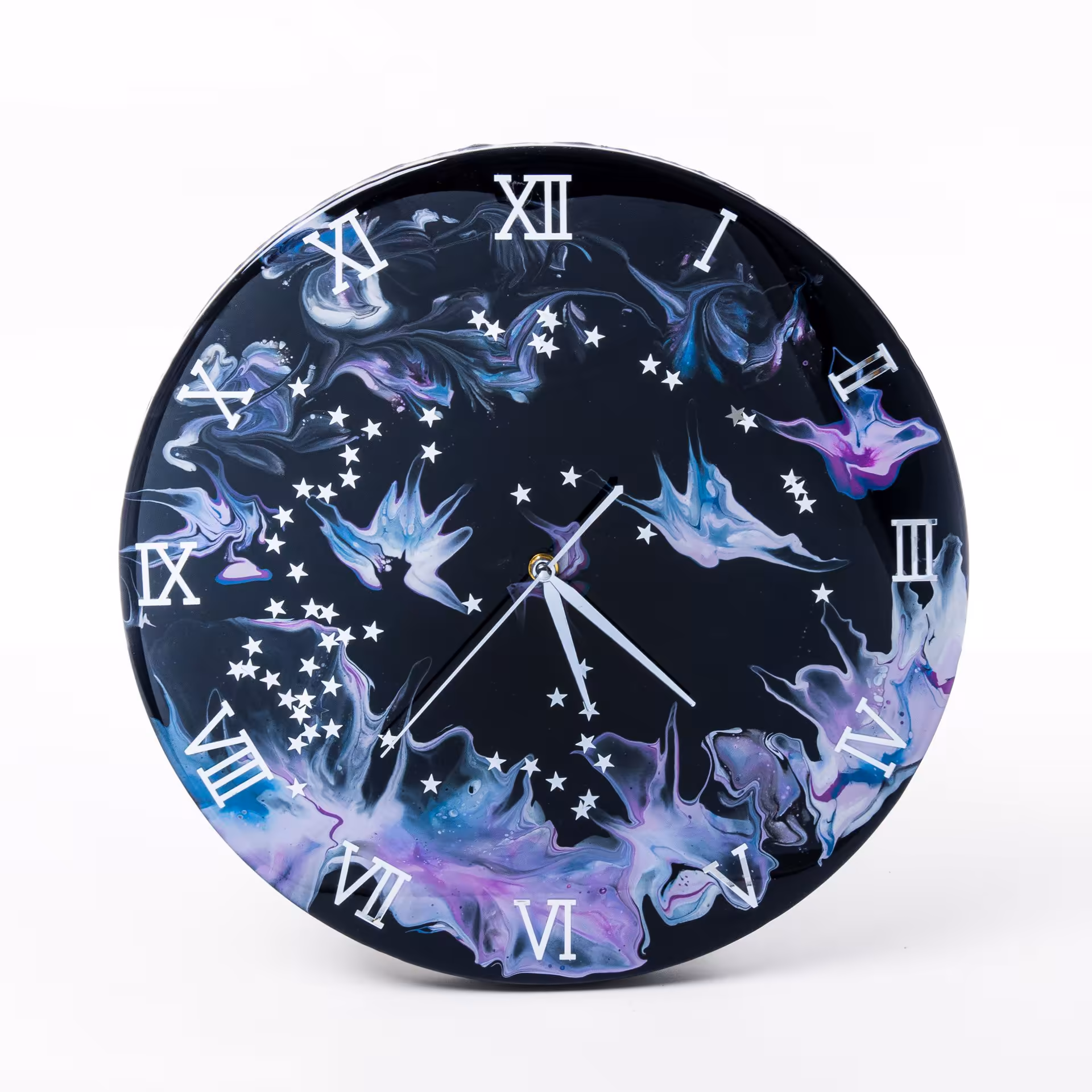 Часы настенные "Летняя ночь", авторская ручная работа в технике Resin Art, Глянцевое 3D покрытие, натуральный камень, металл, Россия, 2021 г.