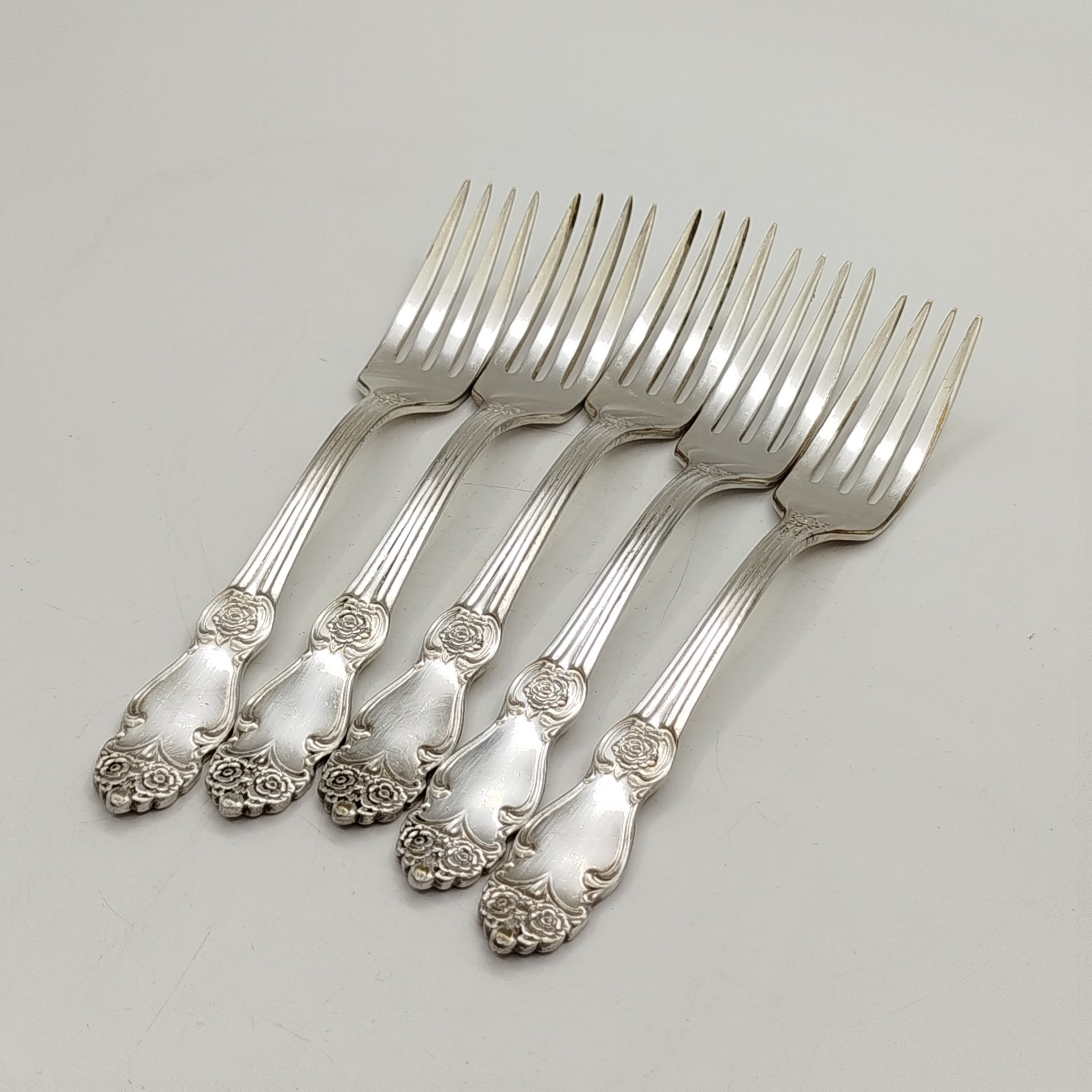 Набор из пяти вилок "Серебряная роза", мНЦ (медь-никель-цинк), Кольчугинский завод цветных металлов, СССР, 1960-1990 гг.