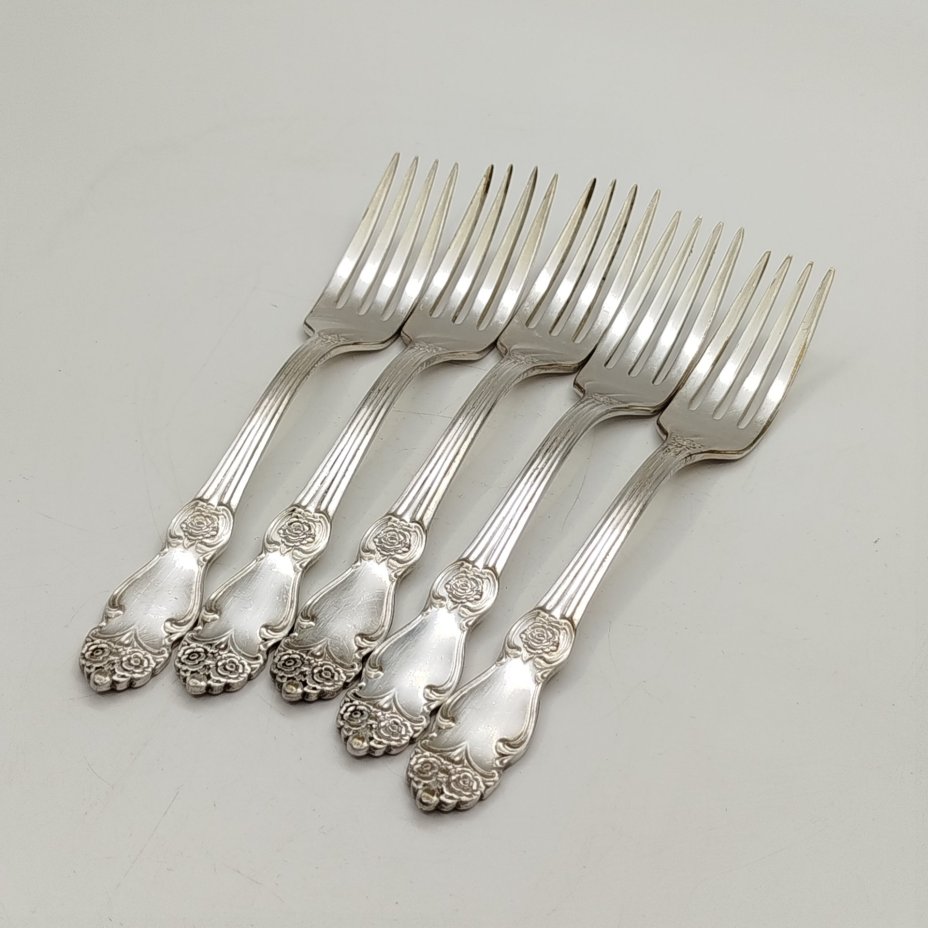Набор из пяти вилок "Серебряная роза", мНЦ (медь-никель-цинк), Кольчугинский завод цветных металлов, СССР, 1960-1990 гг.