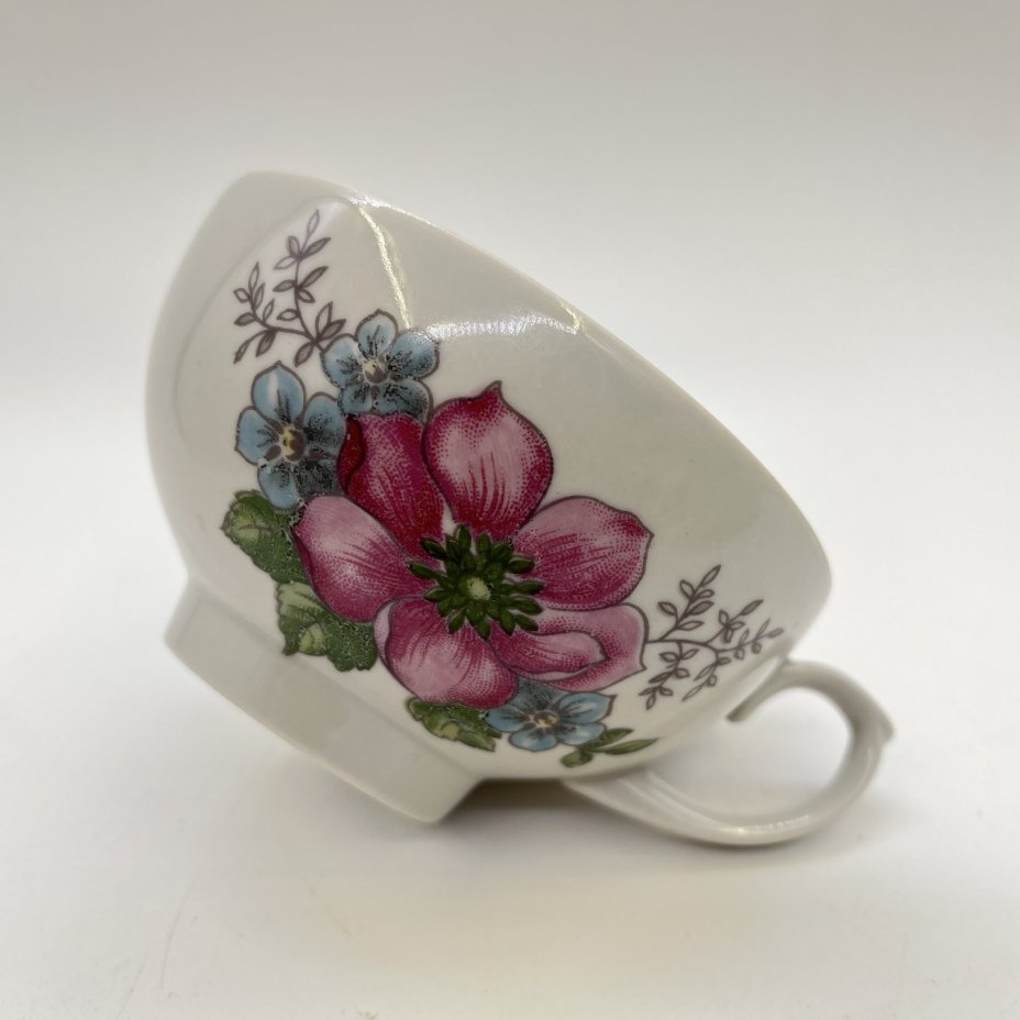 Набор посуды, состоящий из 3-х чайных чашек и сахарницы, фарфор, деколь, золочение, Дулевский фарфоровый завод (Дулёво), СССР, 1980-1991 гг.