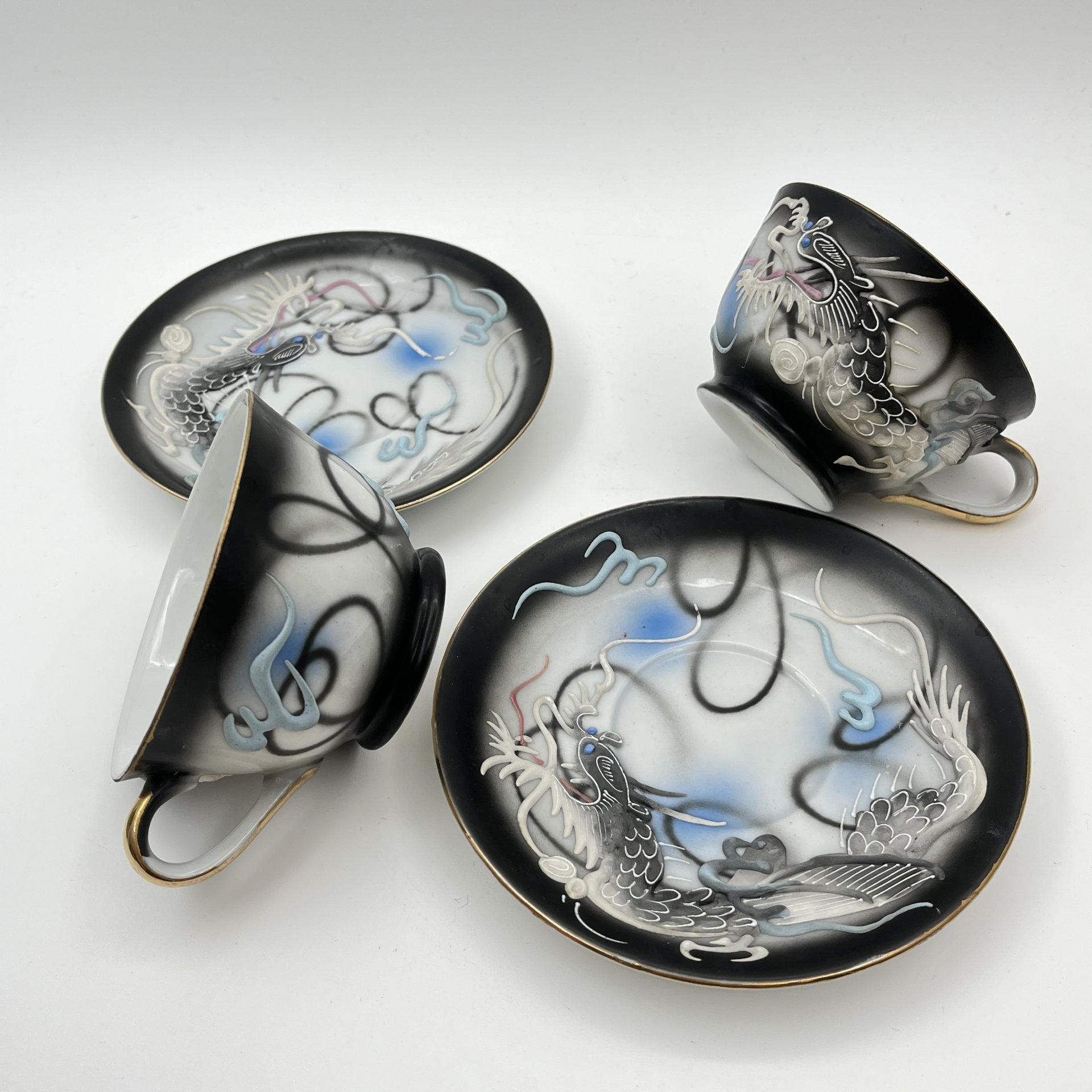 Набор из 2-х чайных пар "Дракон",  Lux Porcelain FAHD M.K., фарфор, бисквит, роспись, золочение, Азия, 1970-1990 гг.