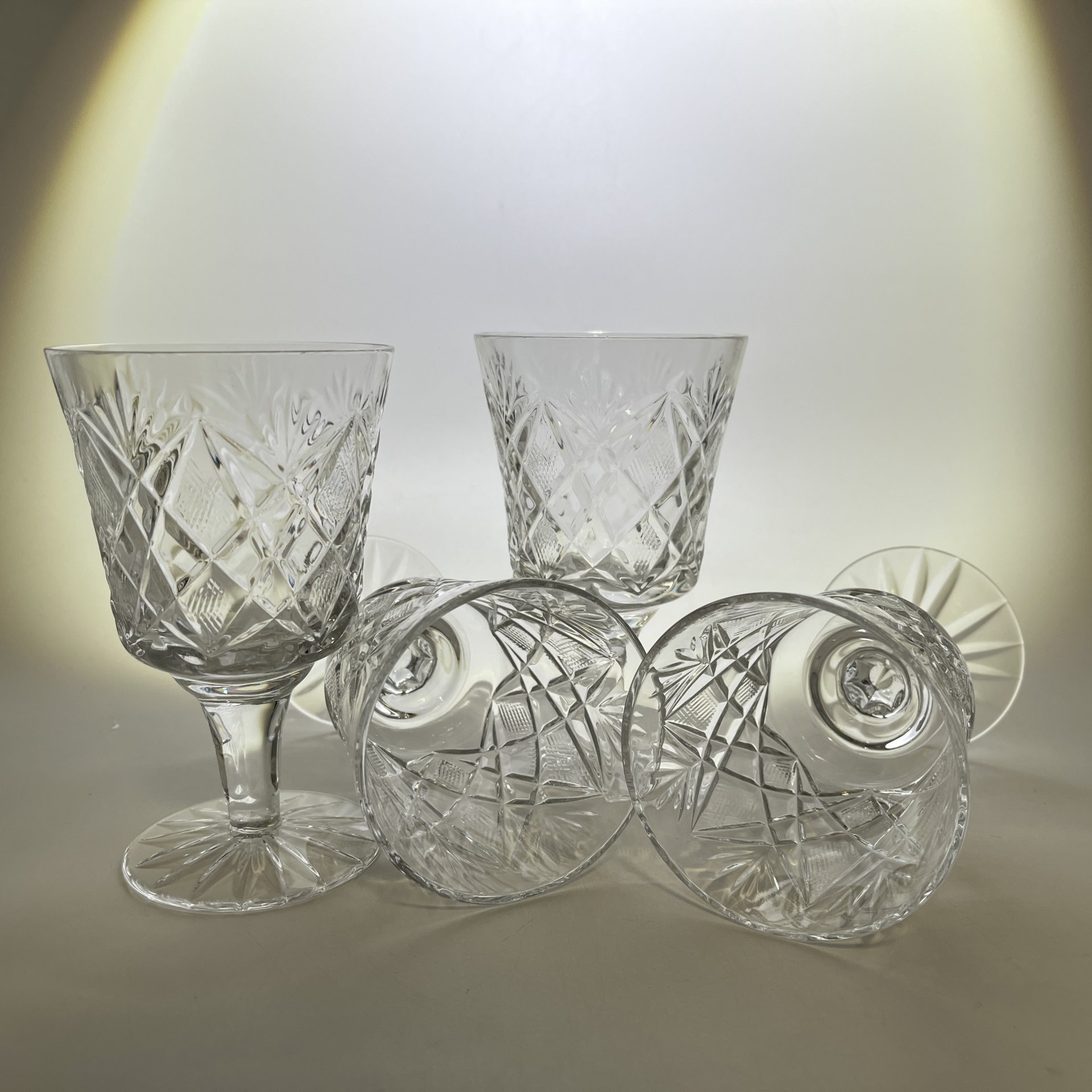 Набор из 4 бокалов/фужеров с геометрическим декором, хрусталь, пресс, СССР, 1970-1990 гг.