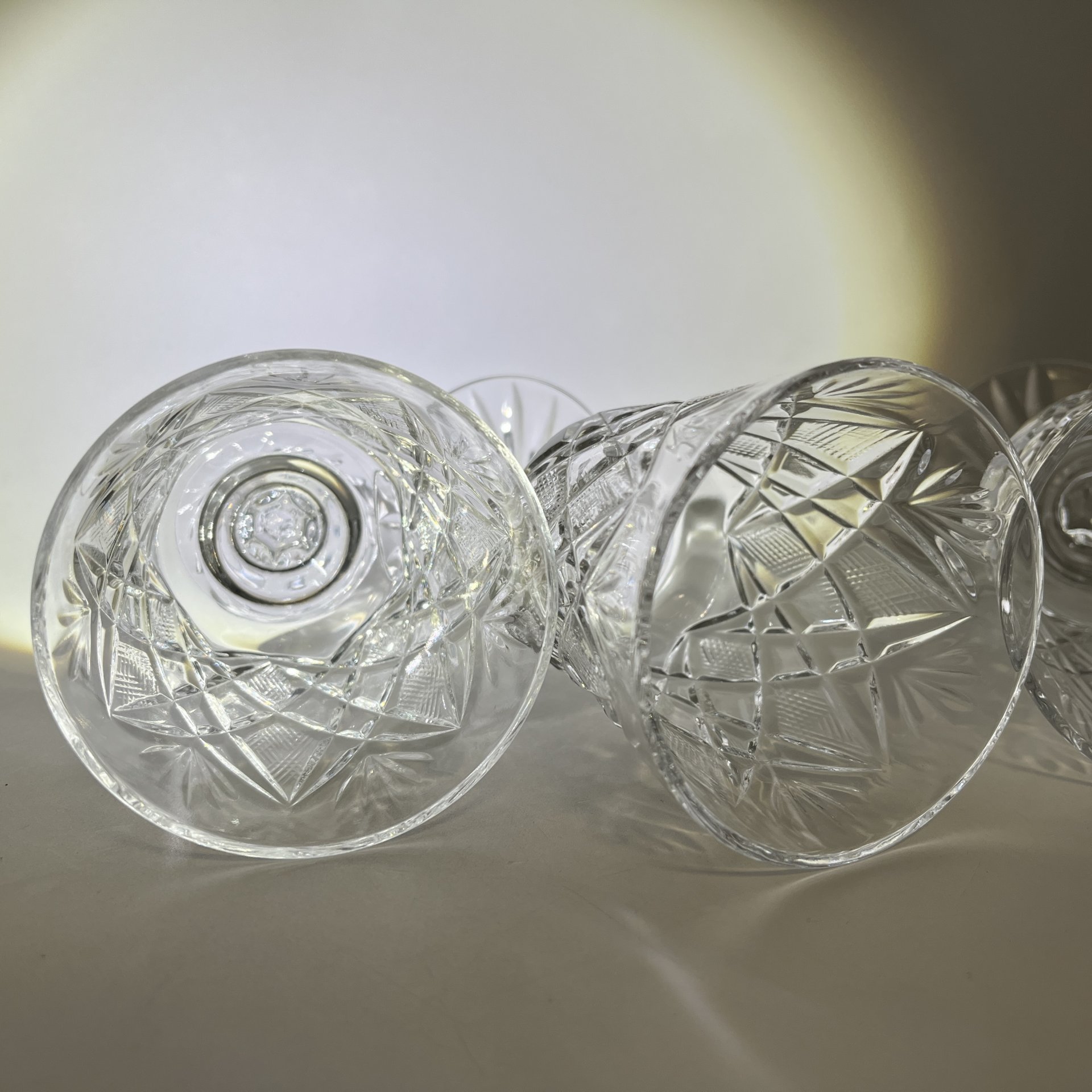 Набор из 4 бокалов/фужеров с геометрическим декором, хрусталь, пресс, СССР, 1970-1990 гг.