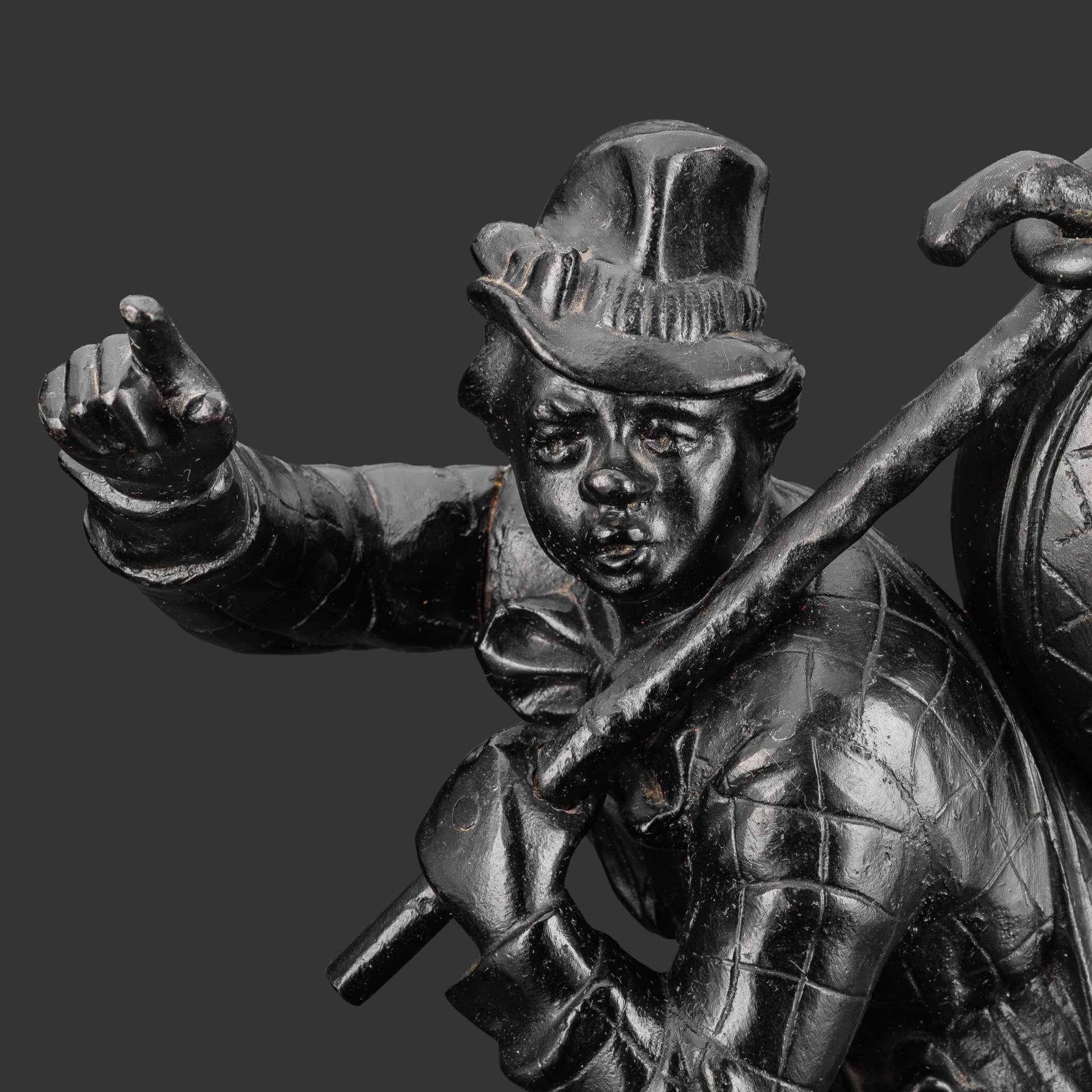 Часы "Клоун", чугун, крашение, Каслинский чугунолитейный завод (Касли), СССР, 1960 г.