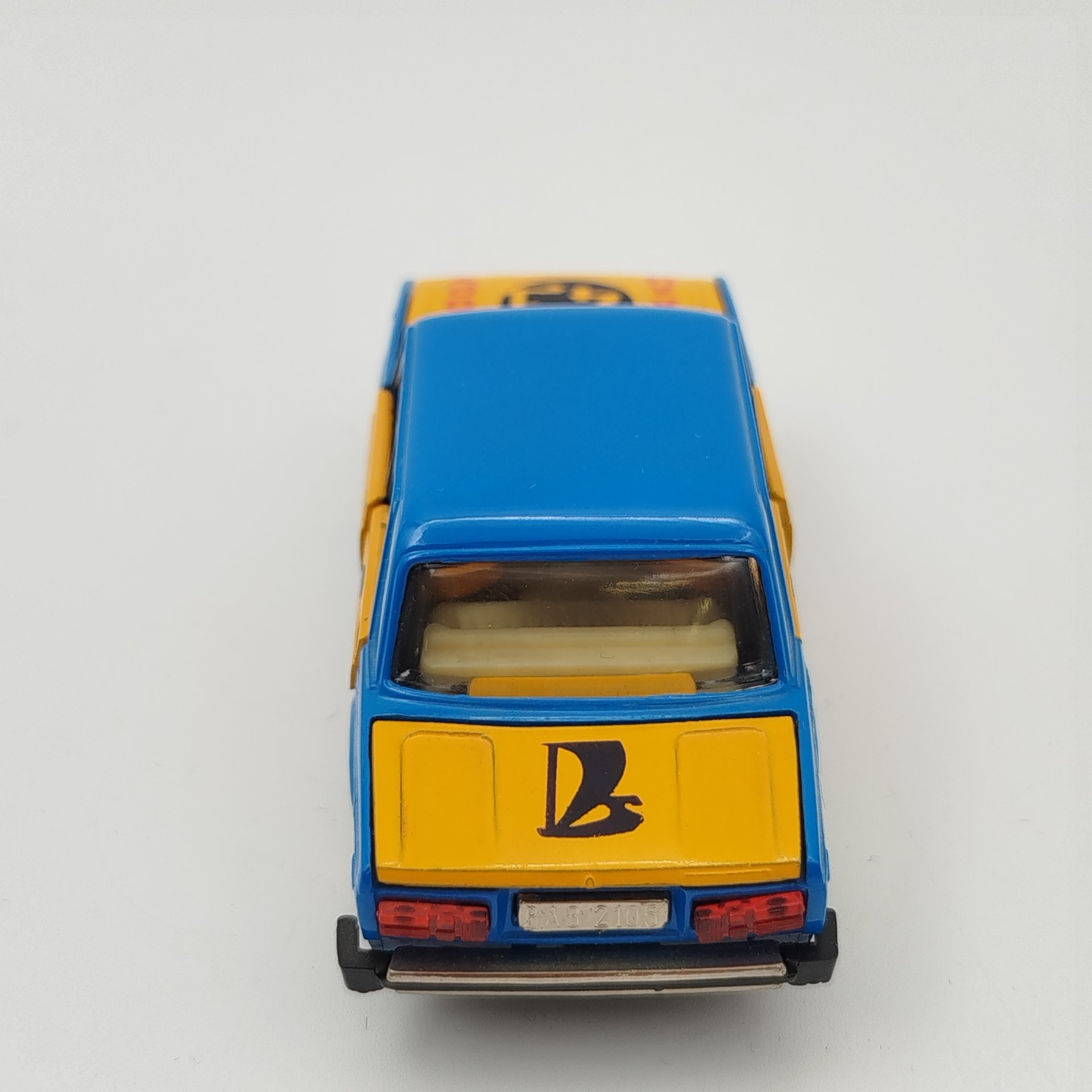 Модель автомобиля "ВАЗ-2105" (Ралли спорт), масштаб 1:43