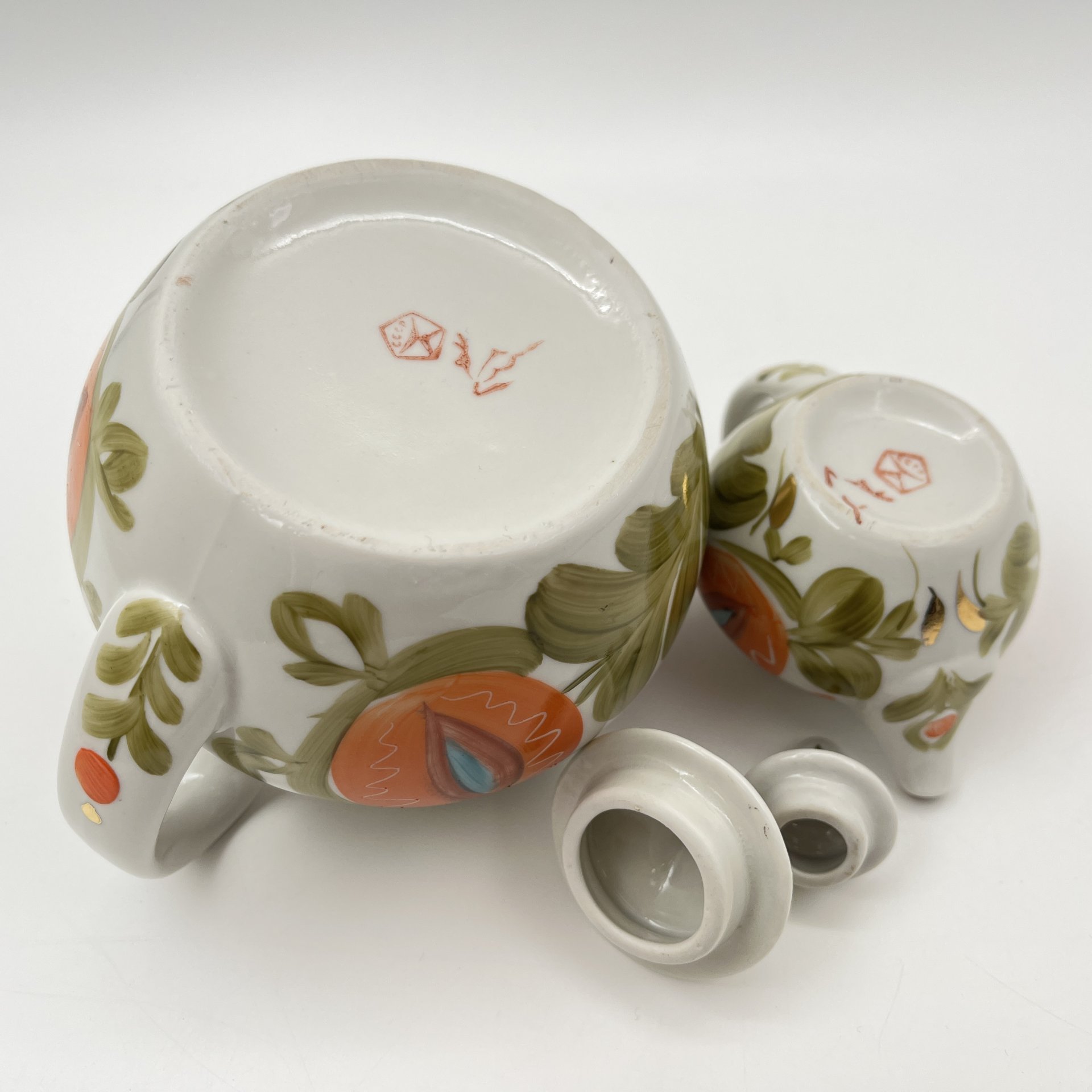 Набор из трёх чайников "Петушок", фарфор, роспись, золочение, Городницкий фарфоровый завод, СССР, 1970-1991 гг.