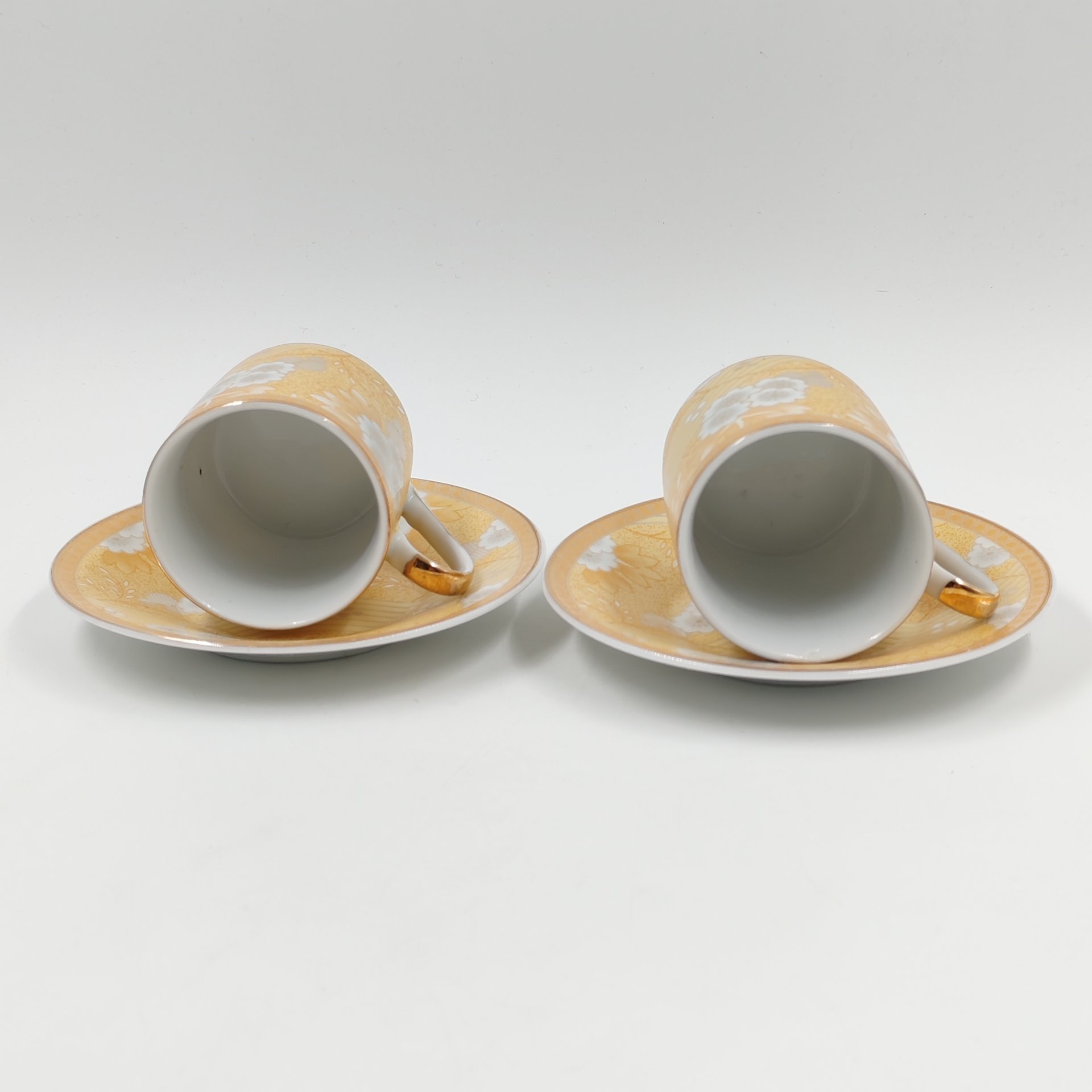 Комплект кофейных пар с цветочным орнаментом на две персоны, Saitoshi Ceramics