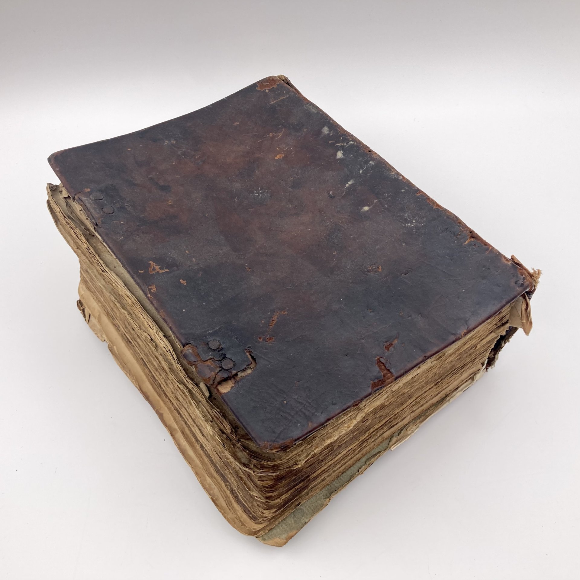 Книга "Псалтырь" (перепечатка с образца 1646 г.), бумага, печать, дерево, кожа, латунь