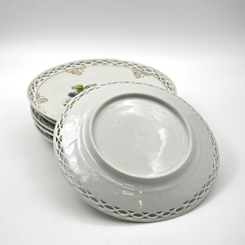 Набор десертных тарелок с прорезным бортом "Ягоды и фрукты" на 6 персон