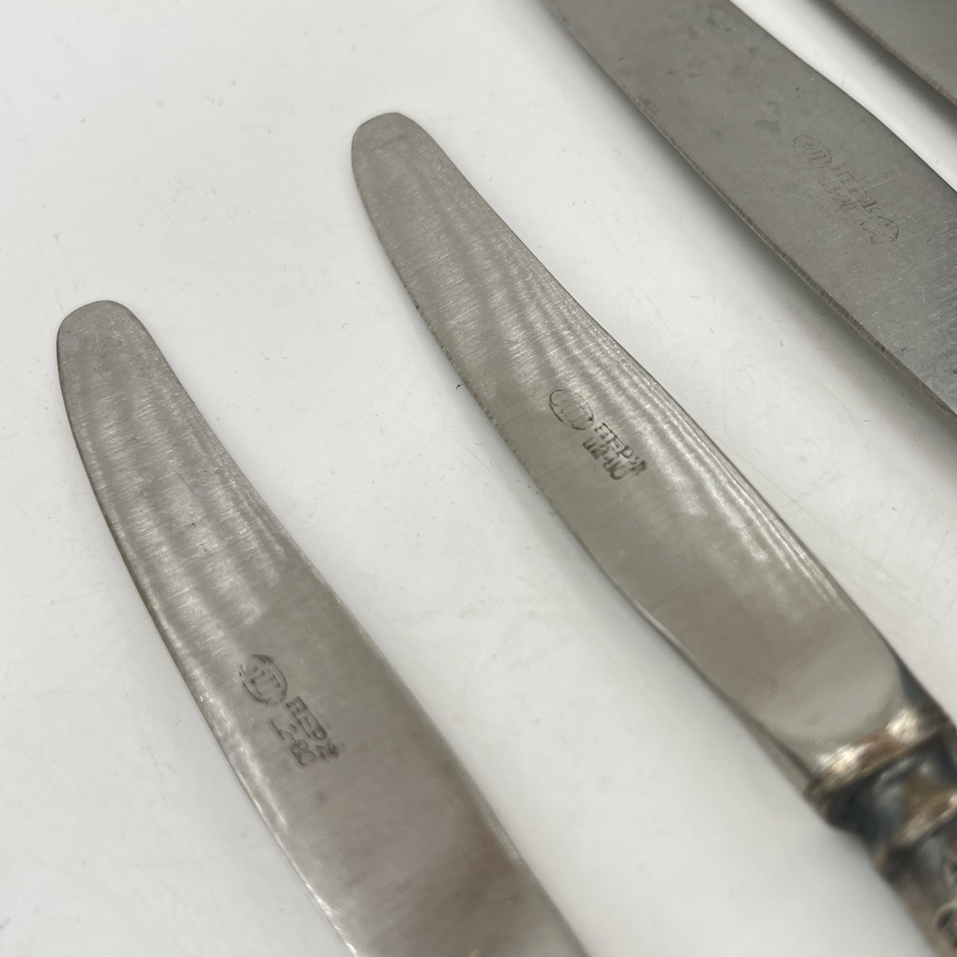 Набор из 5 столовых ножей разного размера, мельхиор (медь-никель), СССР, 1960-1980 гг.