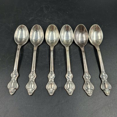 Набор из шести кофейных ложек с растительным декором, мНЦ (медь-никель-цинк), Режевский механический завод (РМ), СССР, 1970-1990 гг.