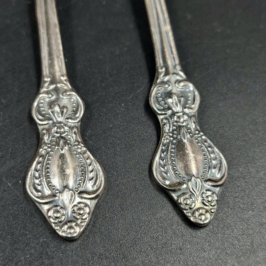 Набор из шести кофейных ложек с растительным декором, мНЦ (медь-никель-цинк), Режевский механический завод (РМ), СССР, 1970-1990 гг.