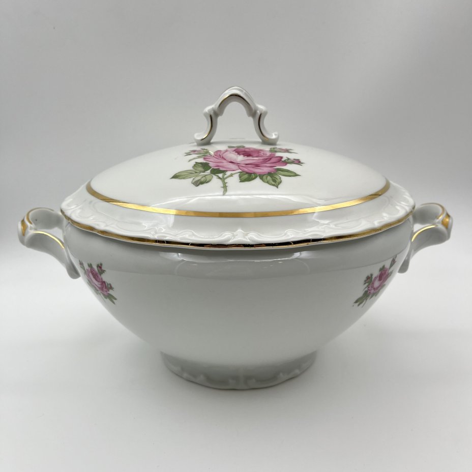 Супница, украшенная изображением розы, фарфор, деколь, золочение, Kahla, ГДР, 1968-1987 гг.