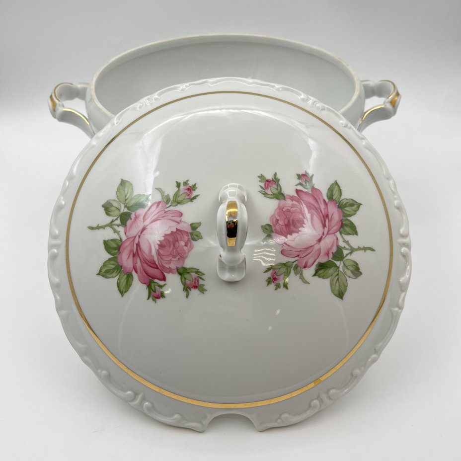 Супница, украшенная изображением розы, фарфор, деколь, золочение, Kahla, ГДР, 1968-1987 гг.