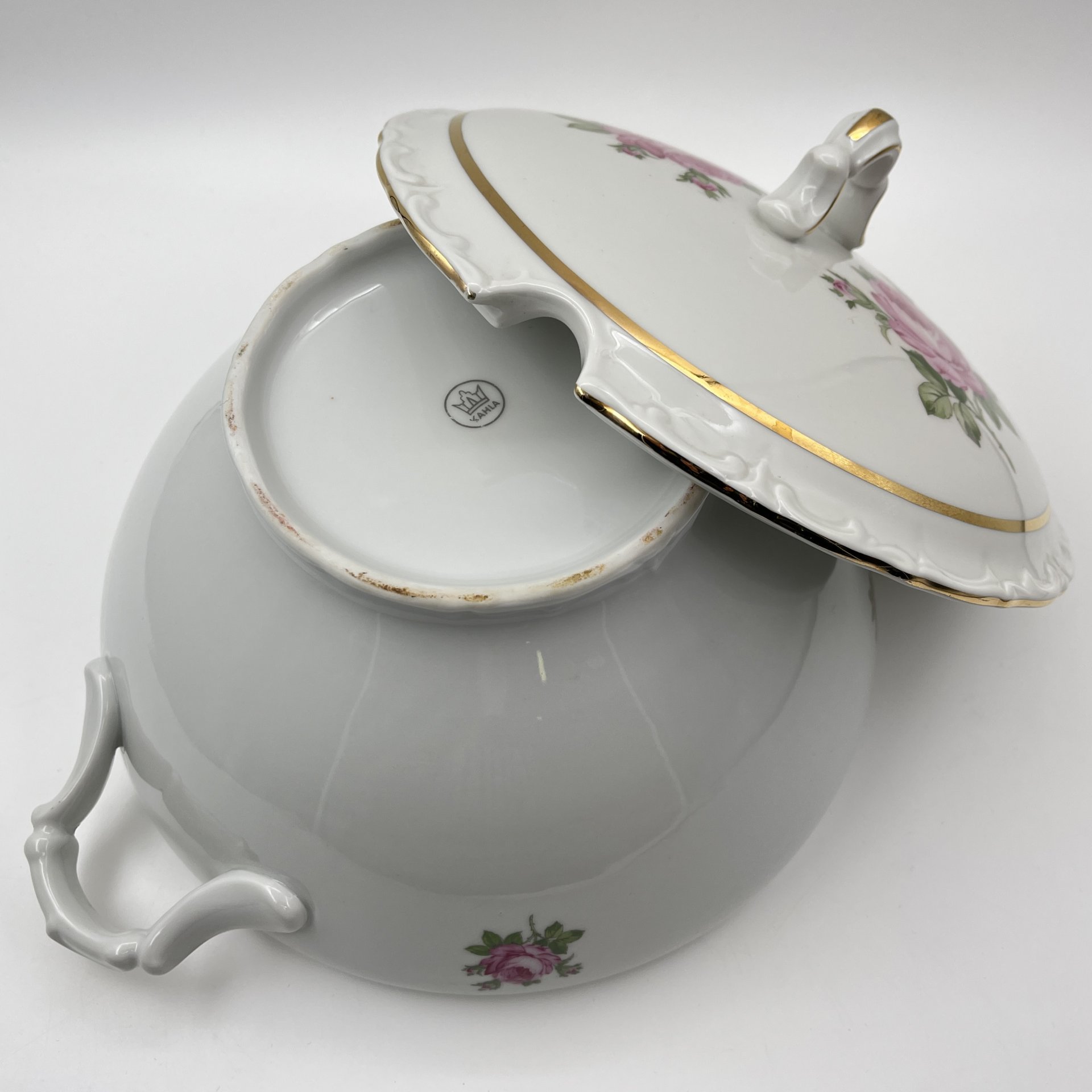 Супница, украшенная изображением розы, фарфор, деколь, золочение, Kahla, ГДР, 1968-1987 гг.