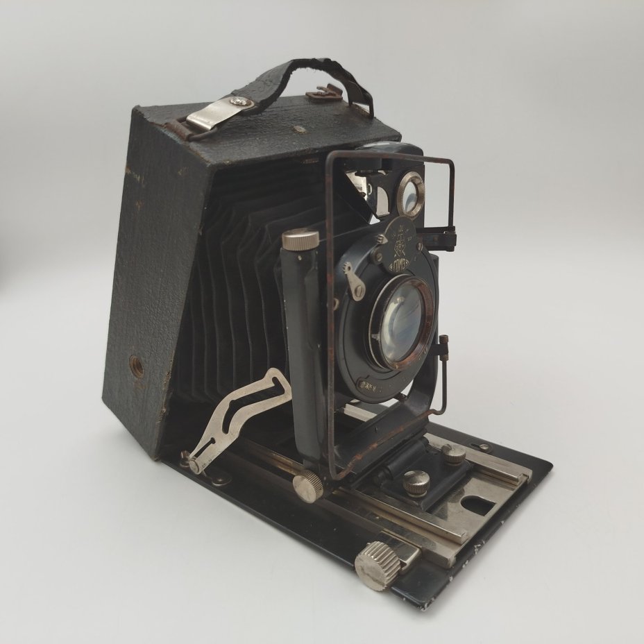 Фотоаппарат пластиночный "Фотокор-1" в оригинальном кофре с пластинами в комплекте, металл, стекло, Государственный оптико-механический завод имени ОГПУ (ГОМЗ), СССР, 1930-1941 гг.