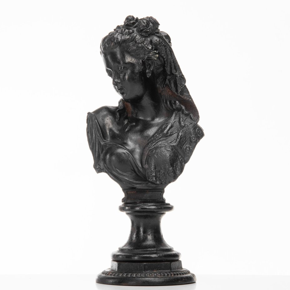 Бюст "Весна" (по модели 1860 г. французского скульптора Альберта -Эрнеста Каррье-Беллёза), чугун, литье, Каслинский чугунолитейный завод (Касли), Российская Федерация, 1996-2004 гг., Каслинский чугунолитейный завод (Касли)