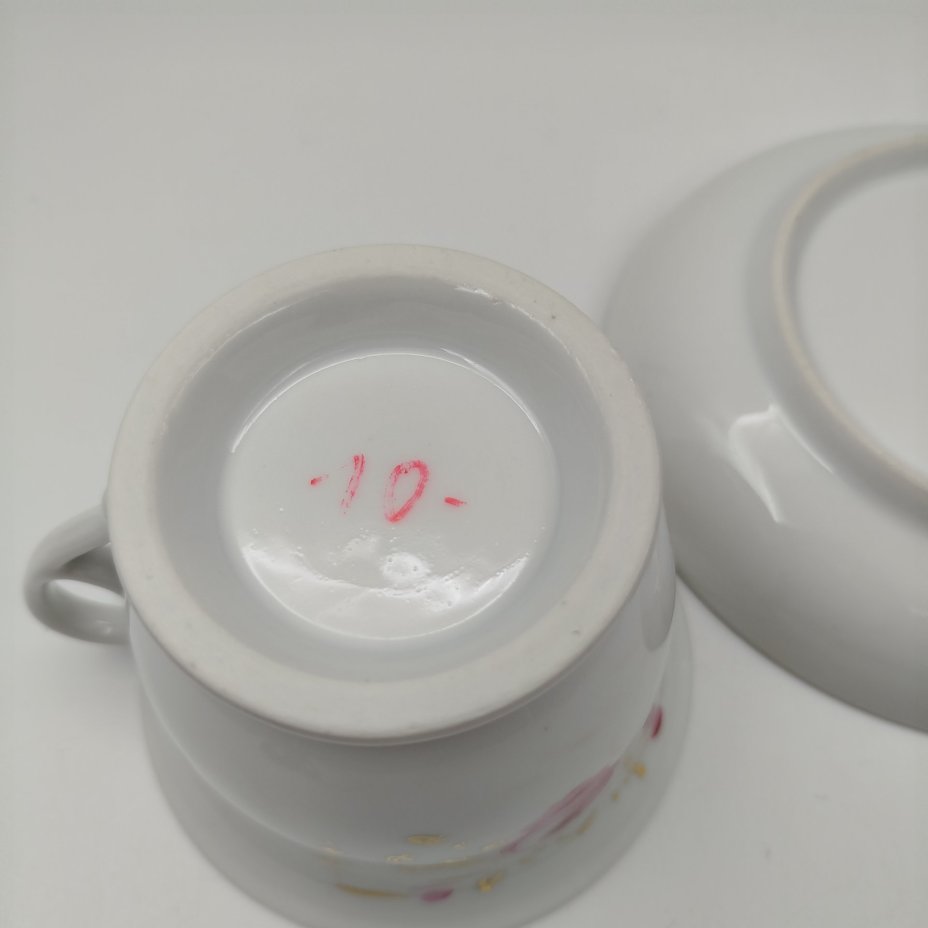 Пара чайная именная "Amelie" ("Амели"), украшенная изображением роз