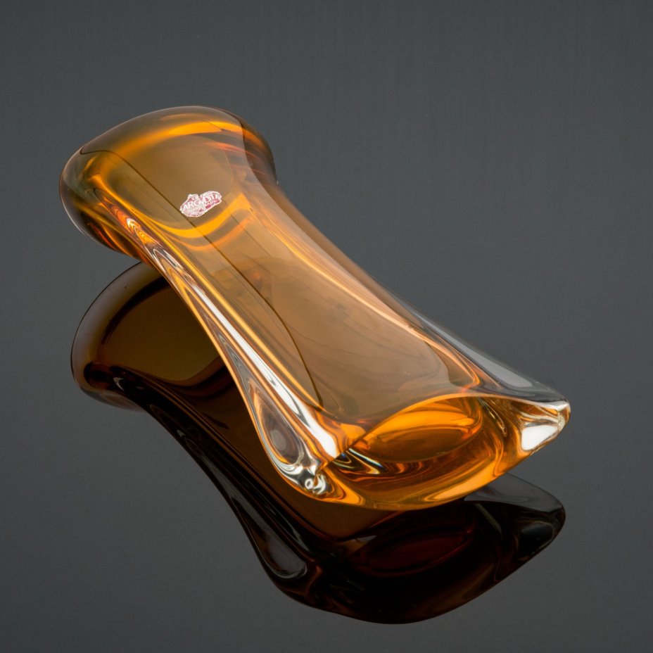 Ваза интерьерная для цветов уплощенной формы Arcadia Crystal Hand made